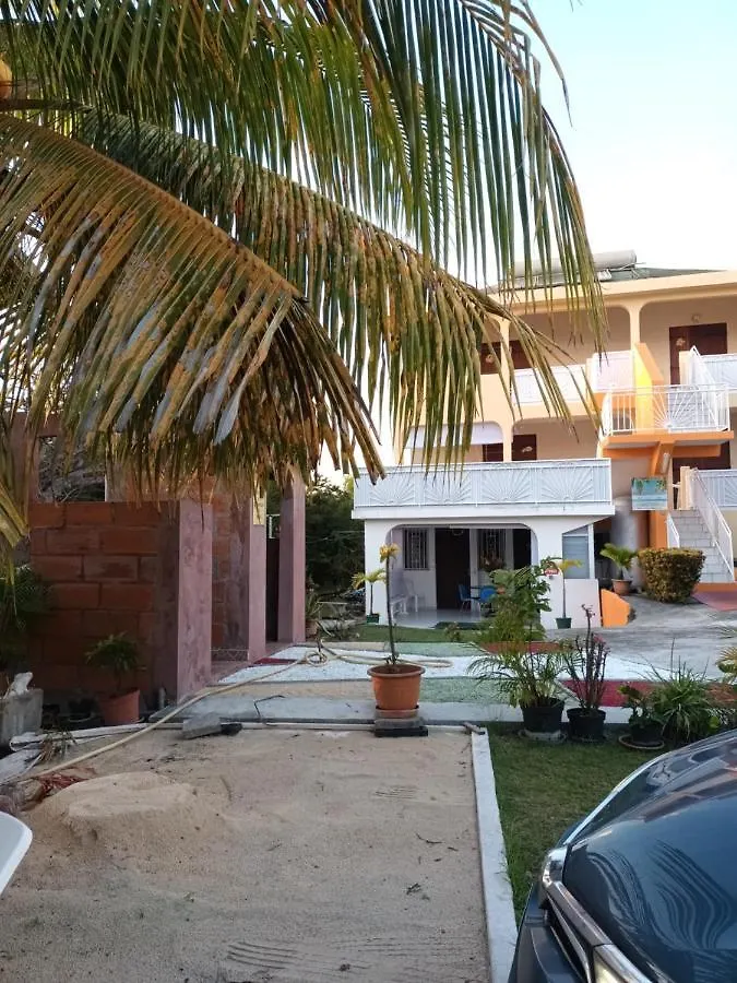 Appartement Chez Janou à Sainte-Anne  Sainte-Anne (Grande-Terre)